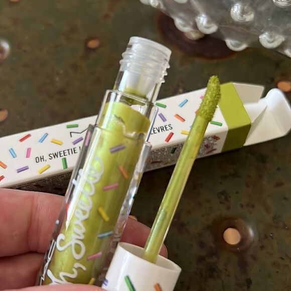 1 LEFT! Mac Oh Sweetie! Lipcolour Key Lime Trifle - Picture 2 of 6